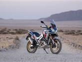 Motocyklem roku 2020 se stala Honda Africa Twin Adventure Sports