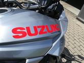Šeri testuje - Suzuki Katana 1000